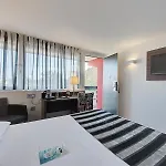 Kyriad Bordeaux - Aeroport Hotel