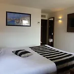 Kyriad Bordeaux - Aeroport Hotel Mérignac