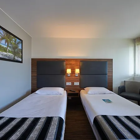 Kyriad Bordeaux - Aeroport Mérignac