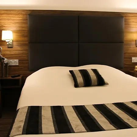 Kyriad Bordeaux - Aeroport 3*
