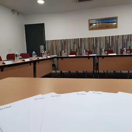 Kyriad Bordeaux - Aeroport 3* Mérignac