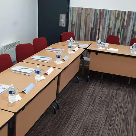 Kyriad Bordeaux - Aeroport 3*