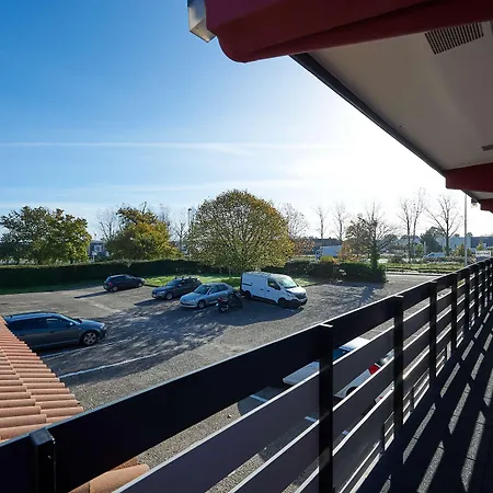 Kyriad Bordeaux - Aeroport 3* Мериньяк