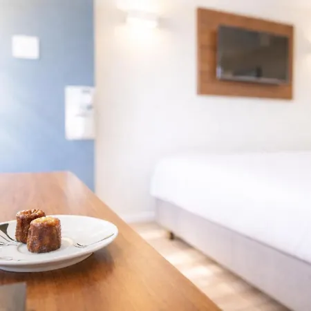 Hotel Kyriad Bordeaux - Aeroport