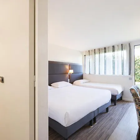 Hotel Kyriad Bordeaux - Aéroport 3*