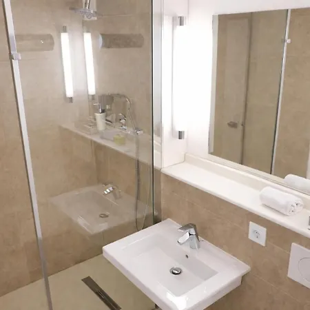 Hotel Kyriad Bordeaux - Aéroport