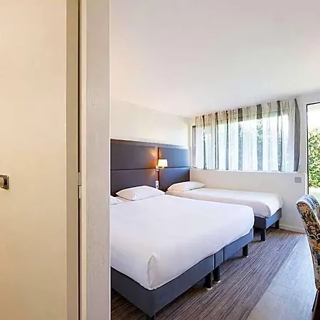 Kyriad Bordeaux - Aéroport Hotel 3*