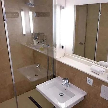 Ξενοδοχείο Kyriad Bordeaux - Aeroport Mérignac