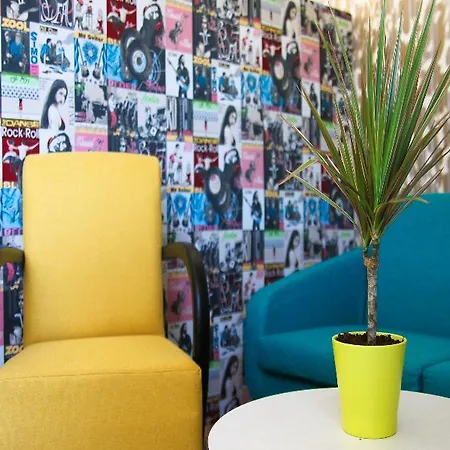 Otel Kyriad Bordeaux - Aeroport Mérignac