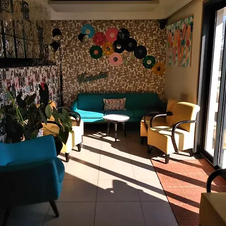 Kyriad Bordeaux - Aeroport Ξενοδοχείο Mérignac