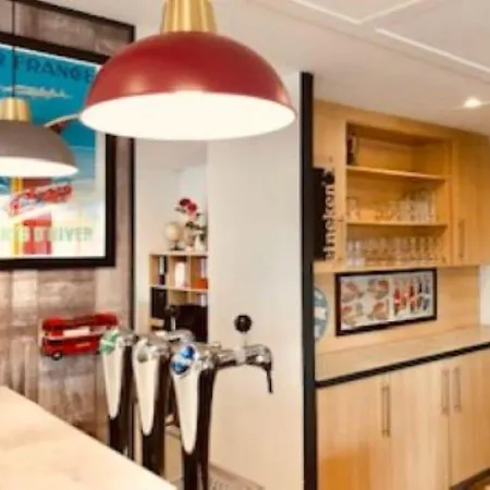 Hotel Kyriad Bordeaux - Aeroport Merignac (Gironde)