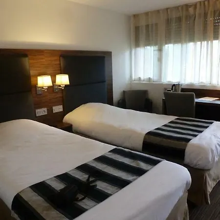 Hotel Kyriad Bordeaux - Aeroport Merignac (Gironde)