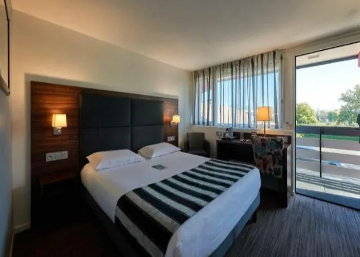 Kyriad Bordeaux - Aeroport Hotel