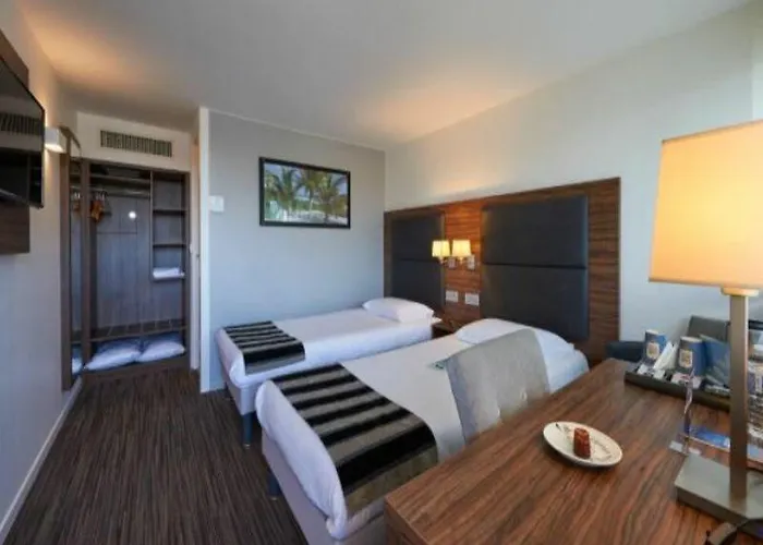 Hotel Kyriad Bordeaux - Aeroport Mérignac