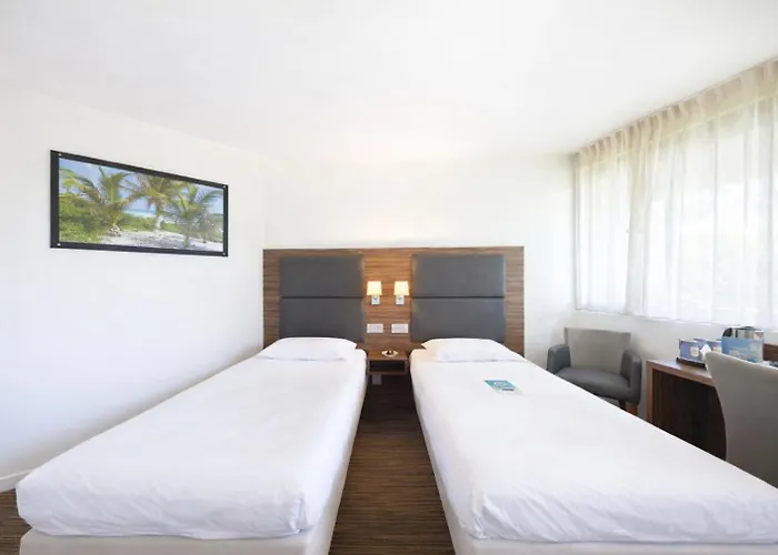 Hotel Kyriad Bordeaux - Aeroport