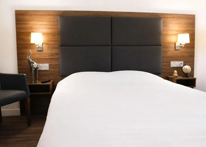 Kyriad Bordeaux - Aeroport 3* Mérignac