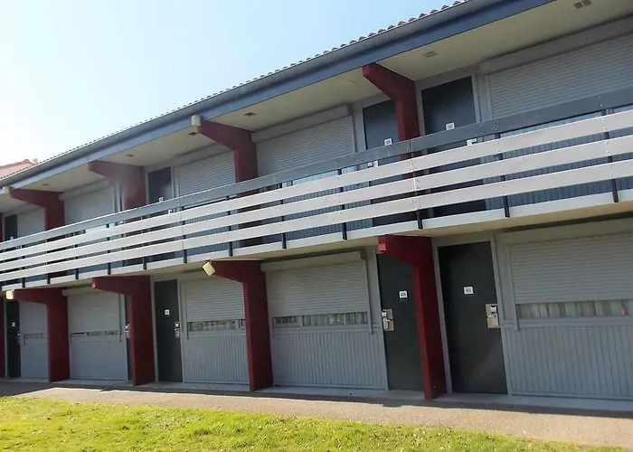 Kyriad Bordeaux - Aeroport Hotel Mérignac