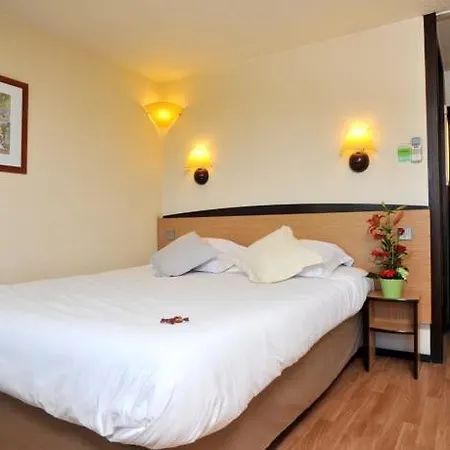 波尔多西部梅里尼亚机场基里亚德酒店 3* Mérignac