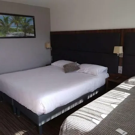 波尔多西部梅里尼亚机场基里亚德酒店